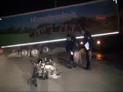 Bursa'da motosiklet TIR'a çarptı: 1 ölü