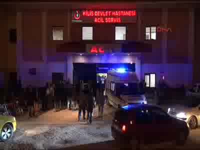 IŞİD, Türkiye sınırında bombalı araç patlattı