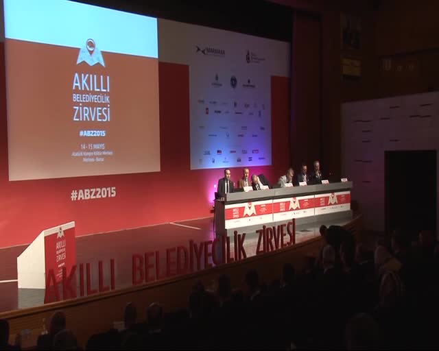 Bursa'da 'akıllı belediyecilik' masaya yatırıldı