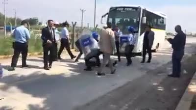 Nestle eylemine polis müdahalesi