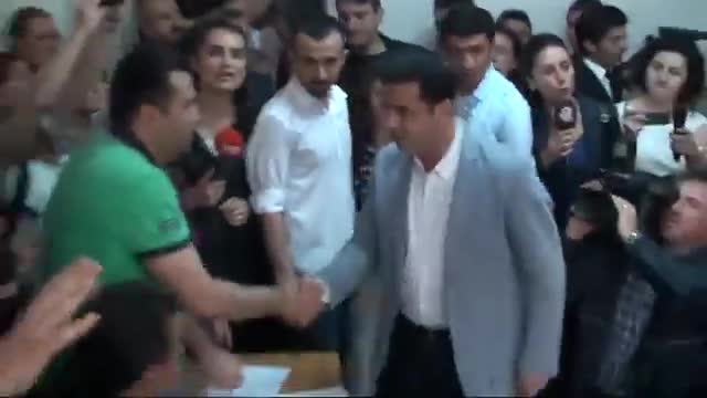 Demirtaş Sosyal medyayı salladı