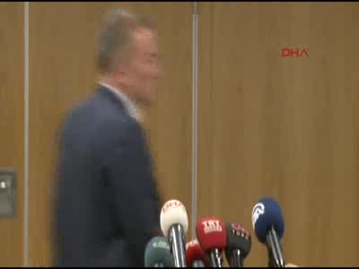 Bülent Arınç gazetecilerin sorularını yanıtladı