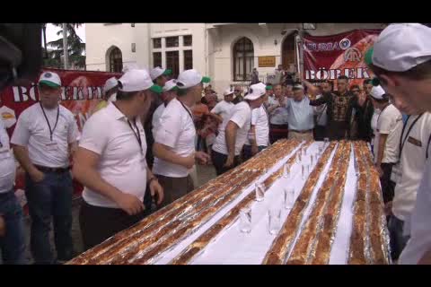 "En Uzun Börek Yeme Yarışması"