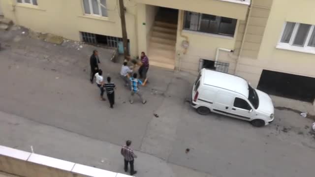 Bursa'da bıçaklı kavga!