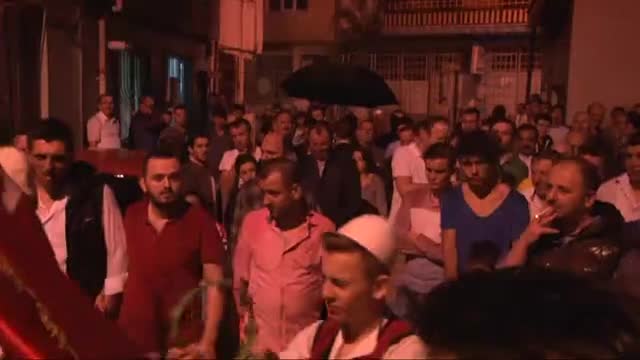 Bursa'da şenlik havasında sahur!
