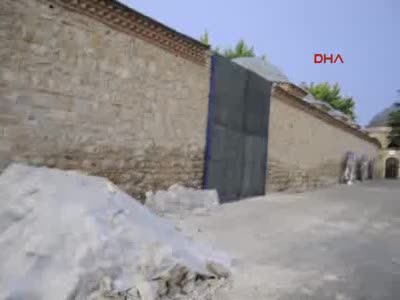 Bursa'da yıkılan tarihi duvara savcılık soruşturması