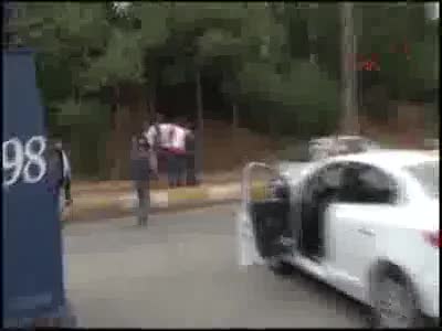 Belediye otobüsündeki Pakistanlılar polisi alarma geçirdi