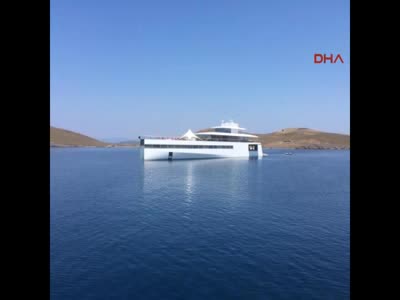 Steve Jobs'un ailesi Cunda Adası'nda tatilde