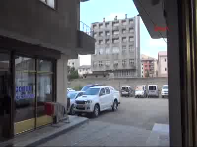 Yüksekova Emniyet Müdürlüğü'ne roketatarlı saldırı