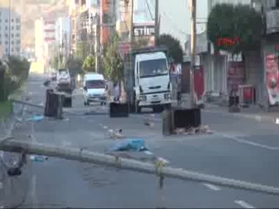 Cizre'de PKK'lılar zırhlı araca roketatarla saldırdı: Bursalı polis şehit oldu!