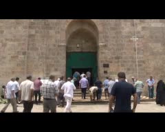 Bursa Ulu Cami'nin seccadeci teyzesi
