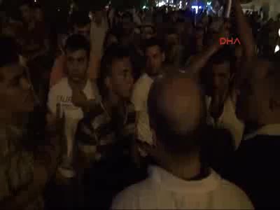 Terör eyleminde taşlı sopalı kavga