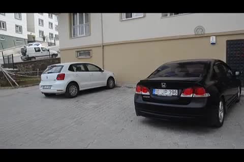 Bursa'da 19 aracın lastiklerini deldiler