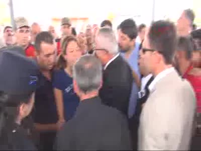 Binlerce kişi şehidi böyle uğurladı...