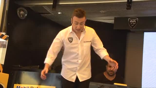 Sefa Doğanay Bursa'da kamyoncuları gülme krizine soktu