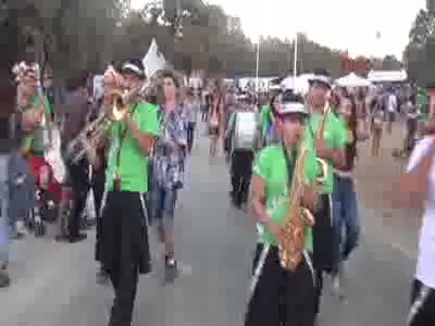 #Bursa'da 'Şebo' fırtınası! 'Dünyayı sev, getiği öp, festivale gel!'