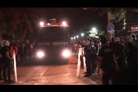 Bursa'da kanlı gece! 8 yaralı