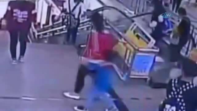 Yürüyen merdiven faciasına ramak kala!