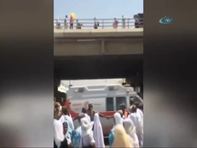 Ölü sayısı 450'yi geçti