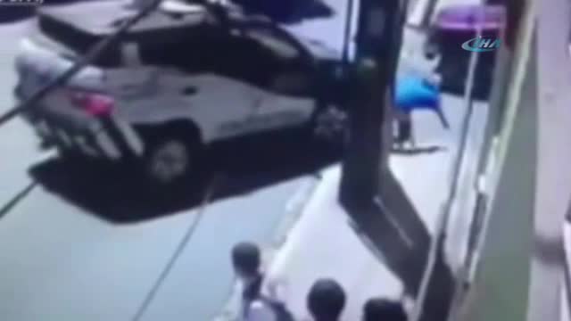 Gaspçı bir kaç saniye içinde yakalandı