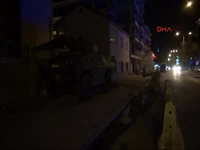 Tatvan'da polis lojmanlarına saldırı