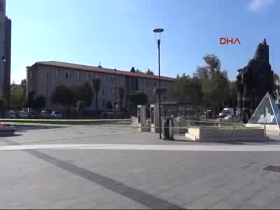 Valilik önünde bomba paniği