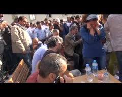 Kürtçe ağıtlar yakan anne, yürekleri dağladı