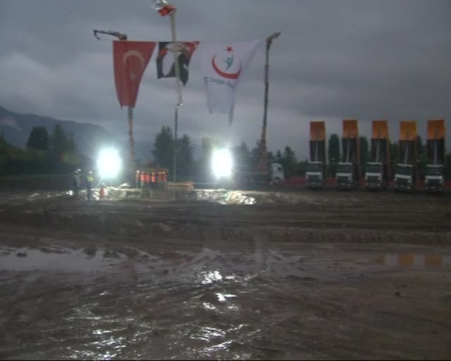 Bursa'da hüzünlü temel atma töreni