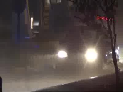 Ordu ve Samsun'da sağanak yağmur yaşamı etkiledi