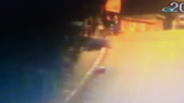 İstanbul'da araçları böyle kundakladılar