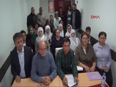 HDP'li Kürkçü: Adalet Bakanı, sırıtma önündeki dilekçeyi imzala