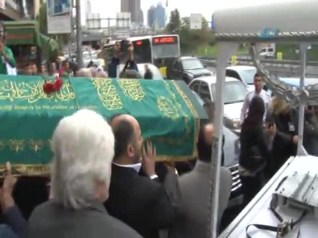 Çetin Altan son yolculuğuna uğurlandı