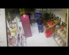 Tinercilerin aynı parkta ikinci kez bıçakladığı şahıs ölümden döndü