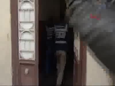 Sahte içki yapılan eve polis baskını