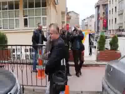 Sahte 10 bin dolarla yakalanan 5 kişi gözaltında