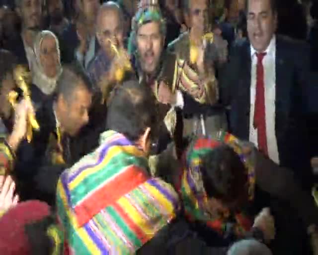 Bursa'da dağlıların vekil sevinci
