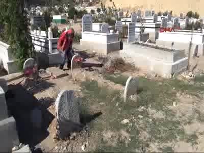 2 Kızını yangında kaybeden annenin dramı