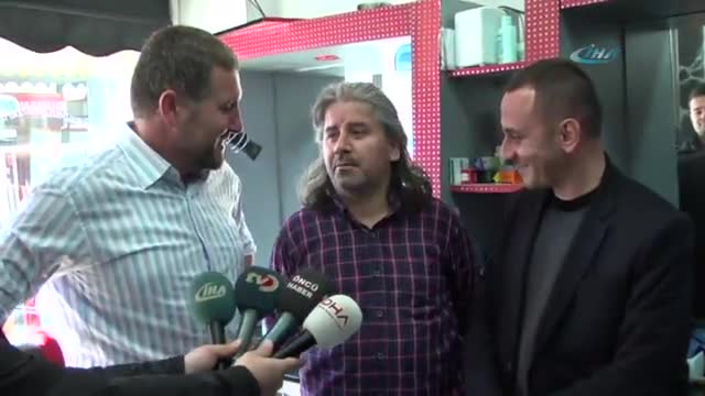 Hem seçimi hem saçlarını kaybetti