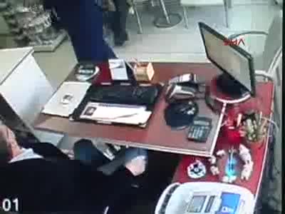 Sahte Euro ile cinsel güç artırıcı hap aldı