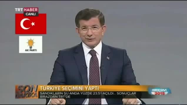 Seçim konuşmalarının kamera arkası kahkahaya boğdu