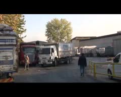 Fabrika fazla sipariş yaptı, 70 kamyon elma bozulmak üzere