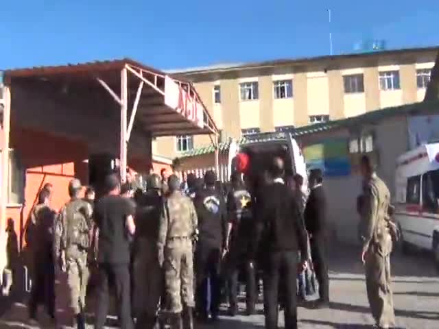 Van'da çatışma: 1 şehit, 3 yaralı
