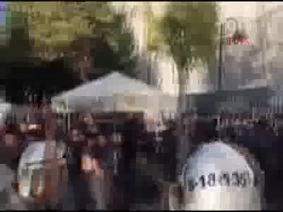 İstanbul Üniversitesi'nde polis müdahalesi