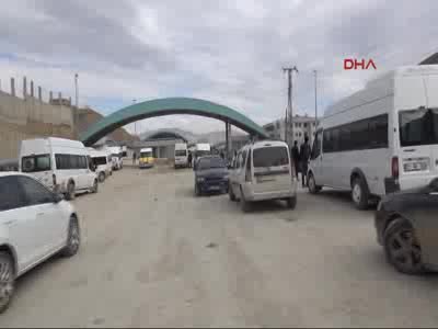 Yüksekovalılar Esendere Sınır Kapısı'nın araçlara da açılmasını istiyor