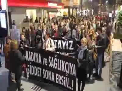 Bıçaklı saldırıda hayatını kaybeden doktor Dağdemir için yürüyüş düzenlendi