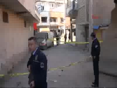 Adana'da bombalı araçlı saldırı bölgesinde inceleme