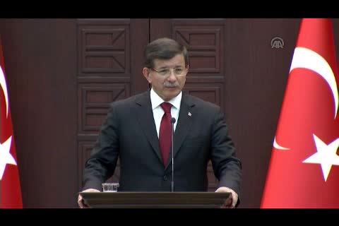 Başbakan Davutoğlu yeni kabineyi açıkladı