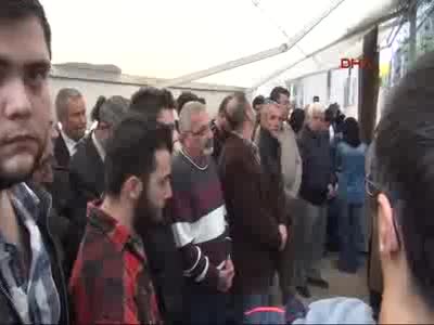 Sahte rakı kurbanı son yolculuğuna uğurlandı