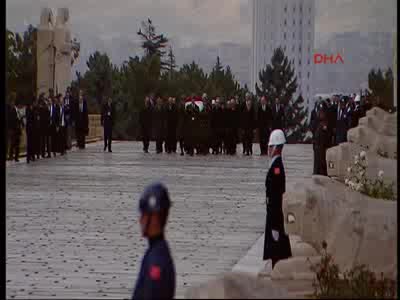 64'üncü Hükümet Anıtkabir'i ziyaret etti