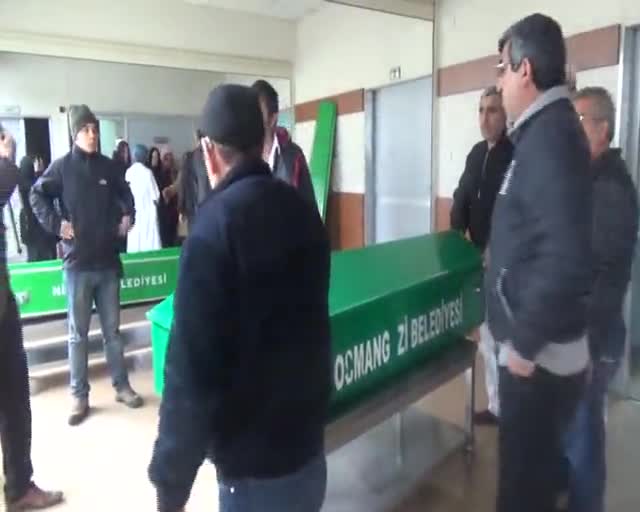 Bursa'da cinayete kurban giden anne ve kızın cenazeleri yakınlarına teslim edildi